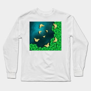 clover and butterflies Long Sleeve T-Shirt